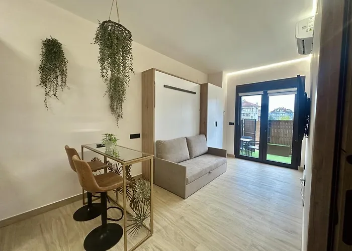 Apartment Flower Deluxe 2 Estudio Jardin 6082a *